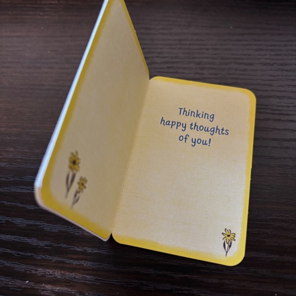 WINNIE THE POOH WITH SUNFLOWER MINI CARD - Picture 3 of 3